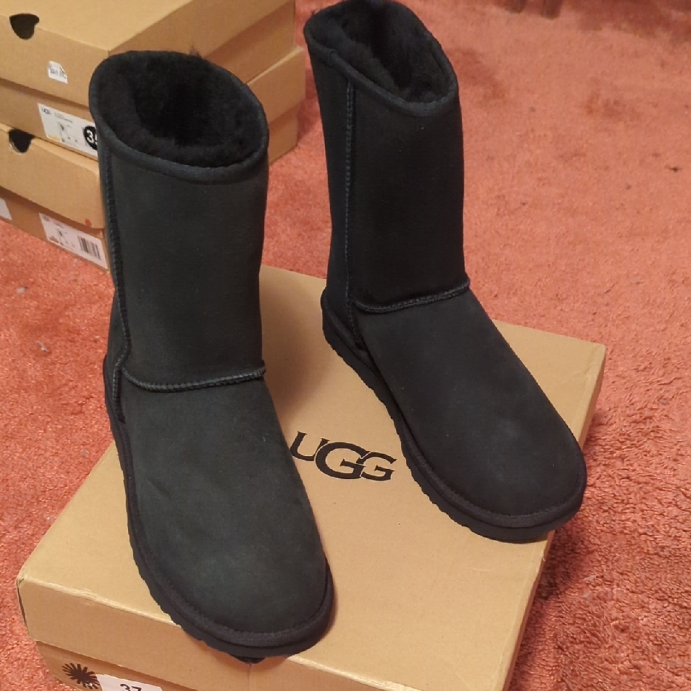 UGG Classic Mid-Calf Boots in Black